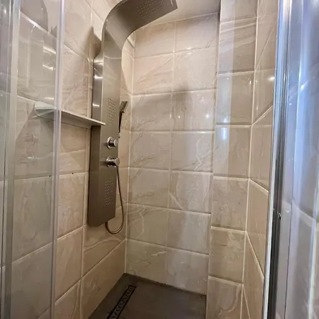 Le Nid Des Dominicains Apartment